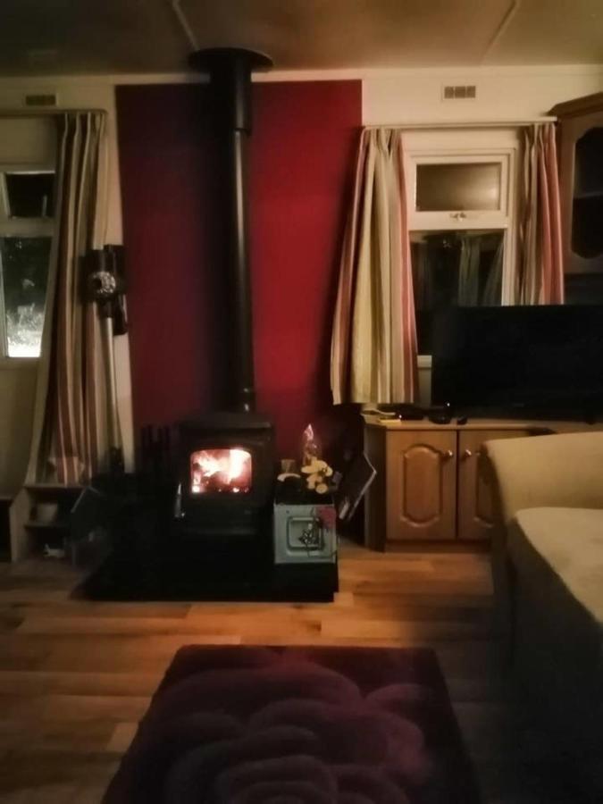 Midden Manor Country Stay On A Working Dairy Farm Ballymena Exterior photo